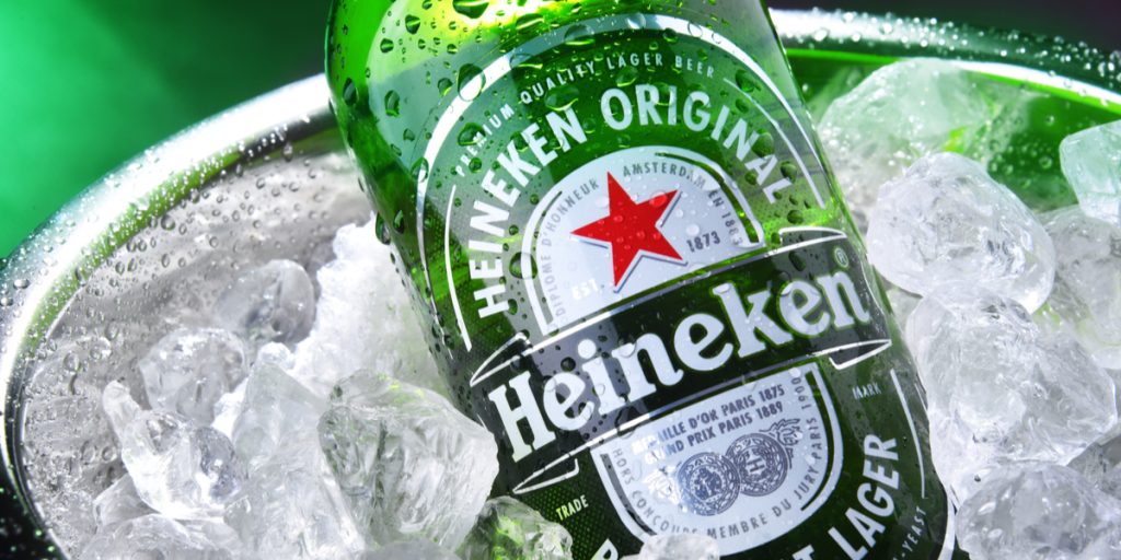 Heineken trækker sig fra Rusland – har solgt det hele for 7,45 kroner