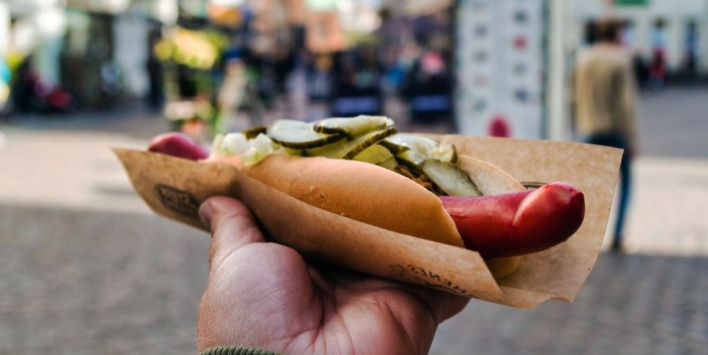 Advarsel til alle, der spiser hotdogs og burgere