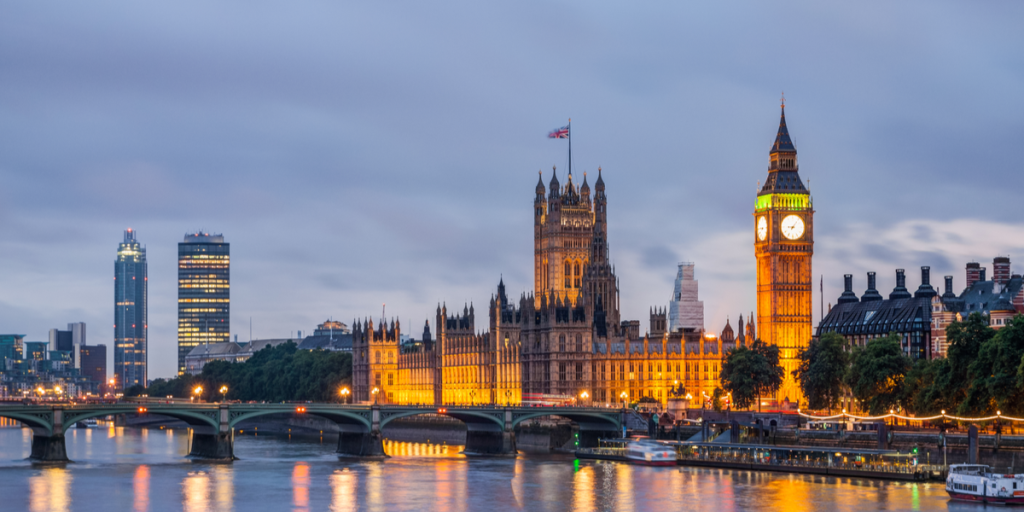Der kræves snart betalt tilladelse for at rejse til Storbritannien
