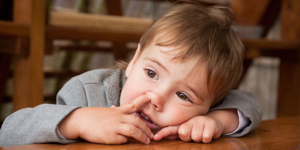 Forskere afslører: Derfor piller nogle mennesker næse og spiser snottet