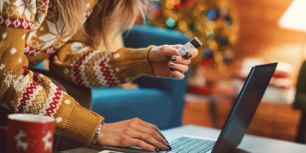 Kopivarer cirkulerer under Black Friday og jul: Her er ekspertens 5 råd til at spotte ægte fra falsk