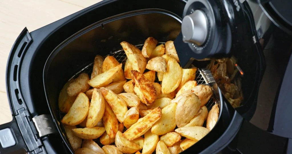 Glem ikke dette trin, når du laver pommes frites i din airfryer