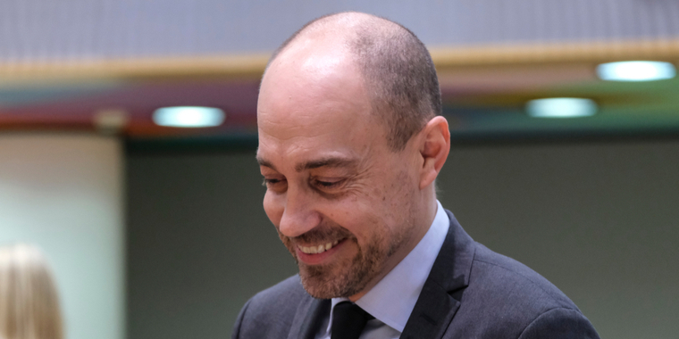 Lige nu: Magnus Heunicke indkalder til pressemøde