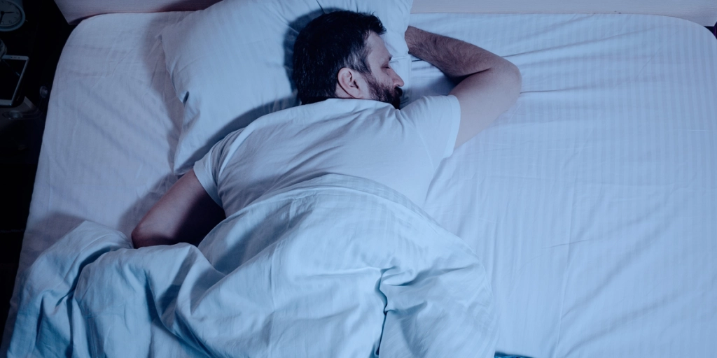 Hvilken side af sengen sover du i? Det siger den om dig