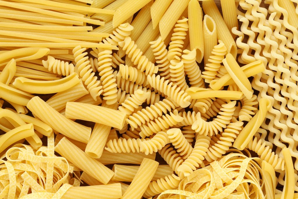 Solgt i hele landet: Pasta tilbagekaldes – risiko for insekter i poserne