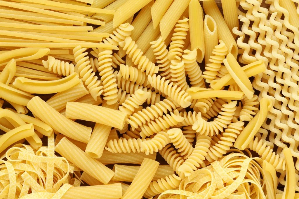 Solgt i hele landet: Pasta tilbagekaldes – risiko for insekter i poserne