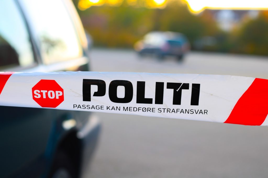 Kvinde fundet død på Djursland – mand anholdt
