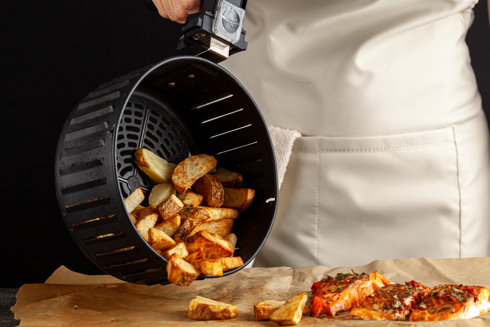 Huskeregel til dig med en airfryer: Disse 7 ting skal du absolut undgå