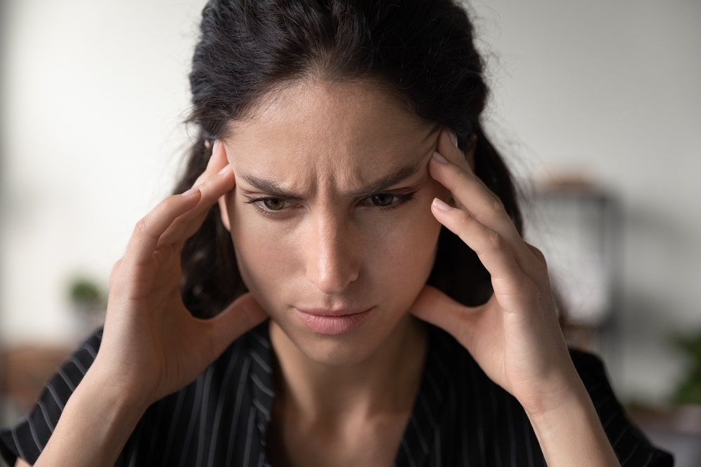 Mand nægtede at tage imod pakke for sin nabo: Det fik hende til at reagere på vanvittig måde