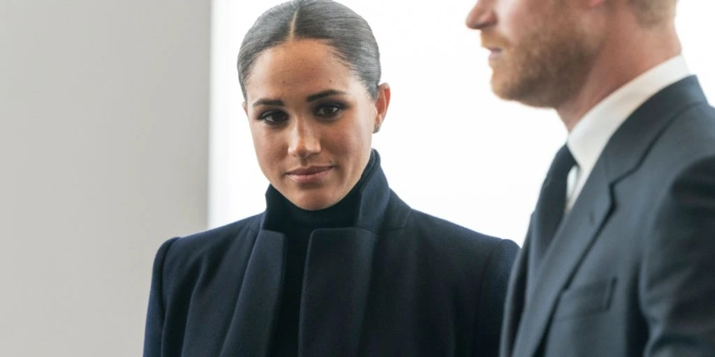 Bliver Harry og Meghan nogensinde genforenet med det britiske kongehus? Dét mener eksperterne