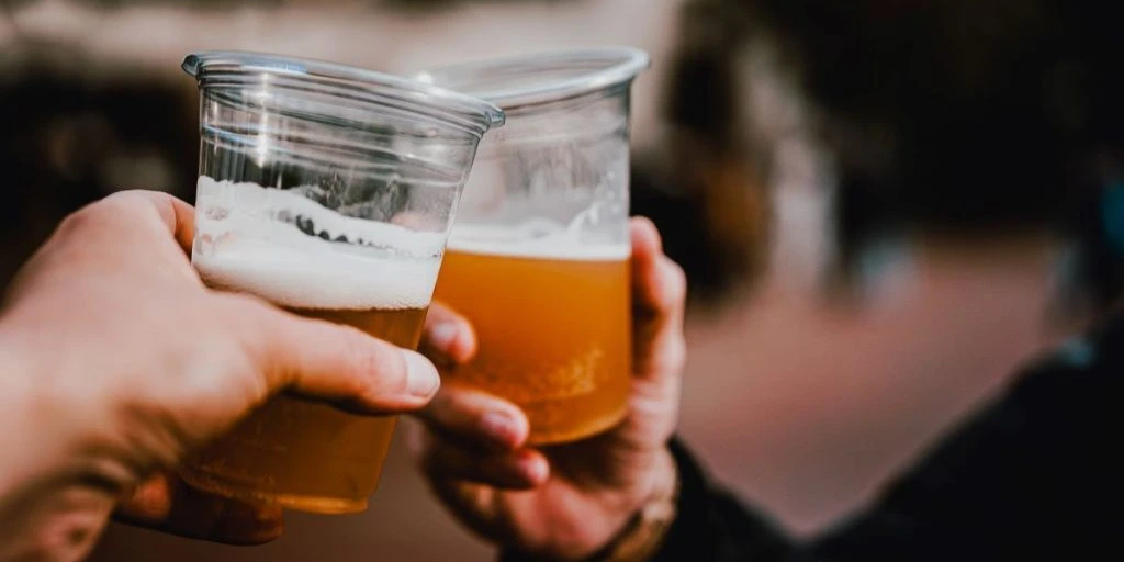 Kvinde stoppede med at drikke alkohol for 11 måneder siden: Hun har bemærket én stor ændring i kroppen