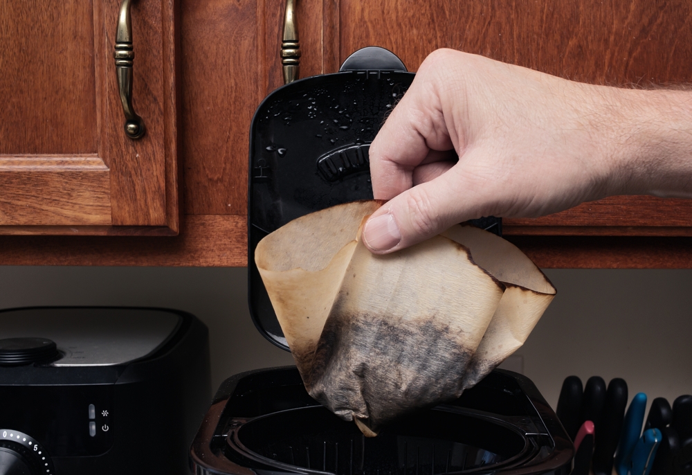 Disse 6 planter elsker kaffegrums: De vokser hurtigere, bliver stærkere og smukkere