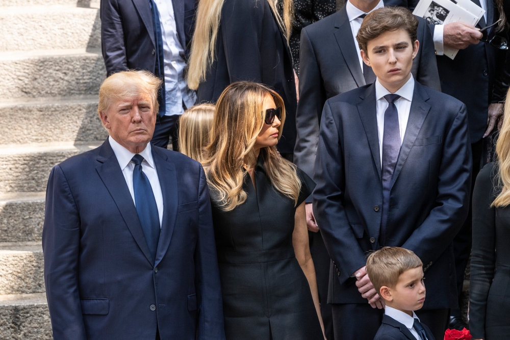 Donald Trump afslører årsag bag særligt fysisk træk ved søn Barron Trump