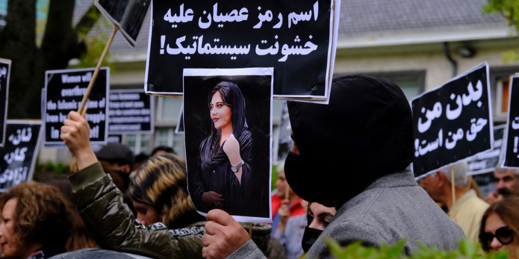 Iransk skolepige tæsket ihjel: Nægtede at synge pro-regime sang