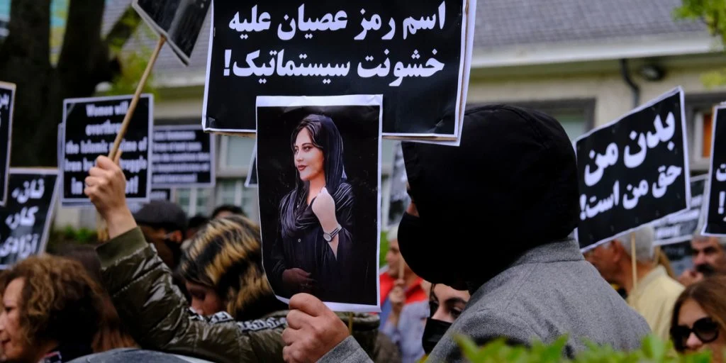 Iransk skolepige tæsket ihjel: Nægtede at synge pro-regime sang