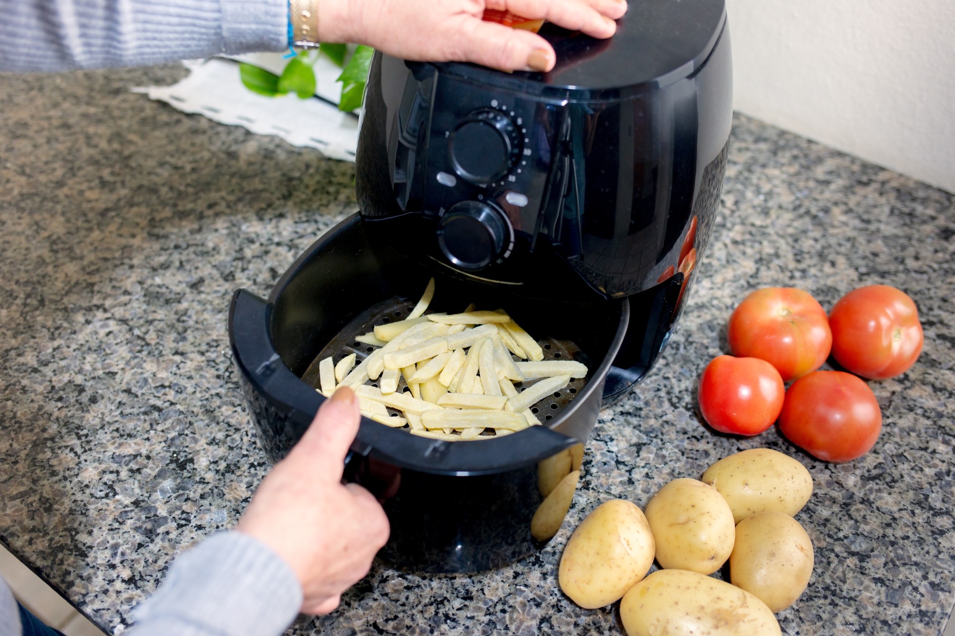 Udsender advarsel til airfryer-ejere: Kan ende med at koste deres hjem
