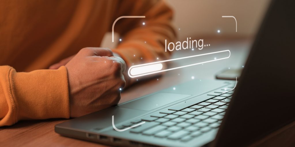 Stort set ingen kender IT-ekspertens trick: Gør dette ved din computer, og få hurtigere internet