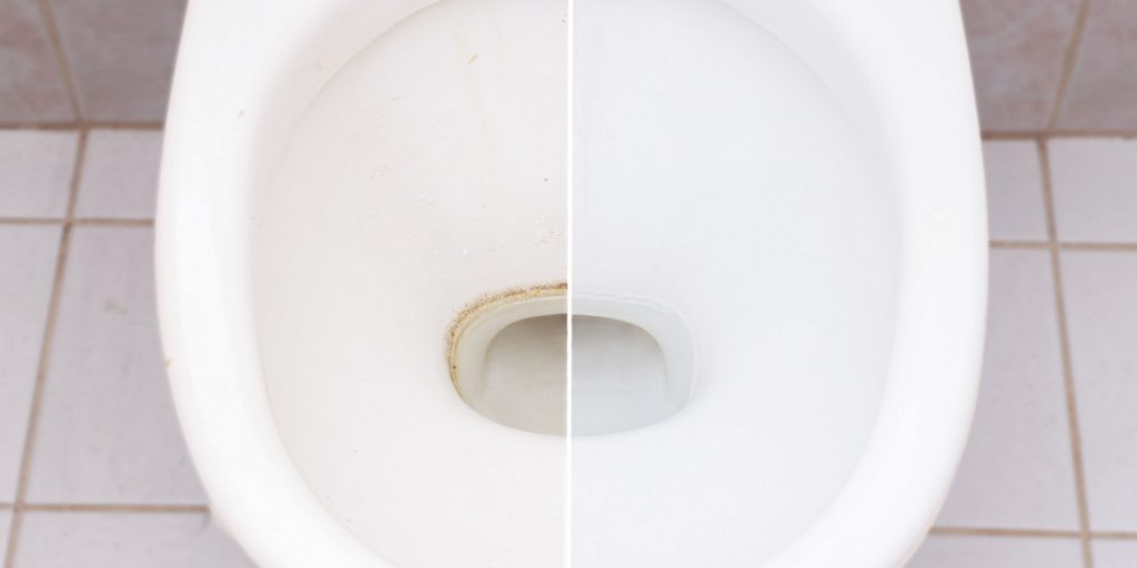 Bedre end cola: Denne køkkeningrediens gør endegyldigt kål på de sorte pletter i toilettet