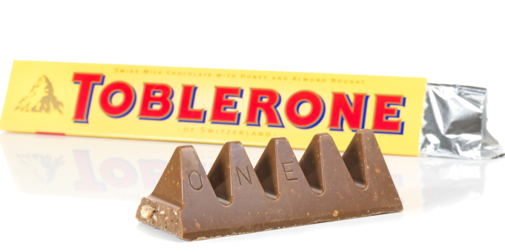 Man deler den ‘korrekte’ måde at spise Toblerone på: Det er ikke som du tror