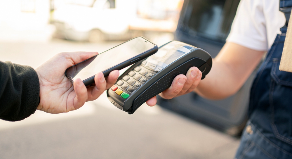 Dankort rykker ind i Apple Pay hos 40 banker: Men her udfordrer MobilePay