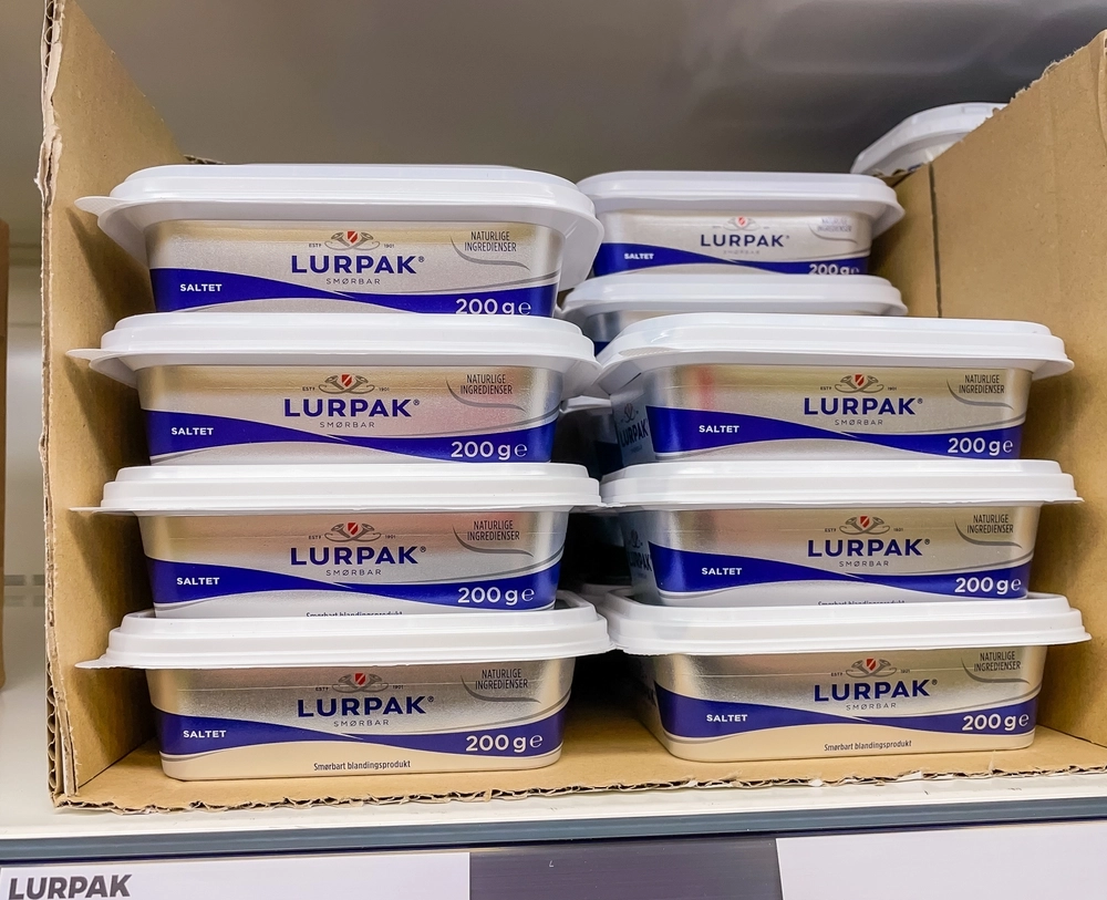 Familie hamstrede 120 pakker Lurpak og Kærgården på tilbud – men sparer de egentlig penge?