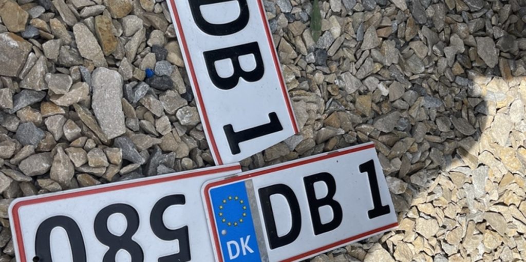 Detalje på nummerpladen kan give dig bøde på 1.000 kroner