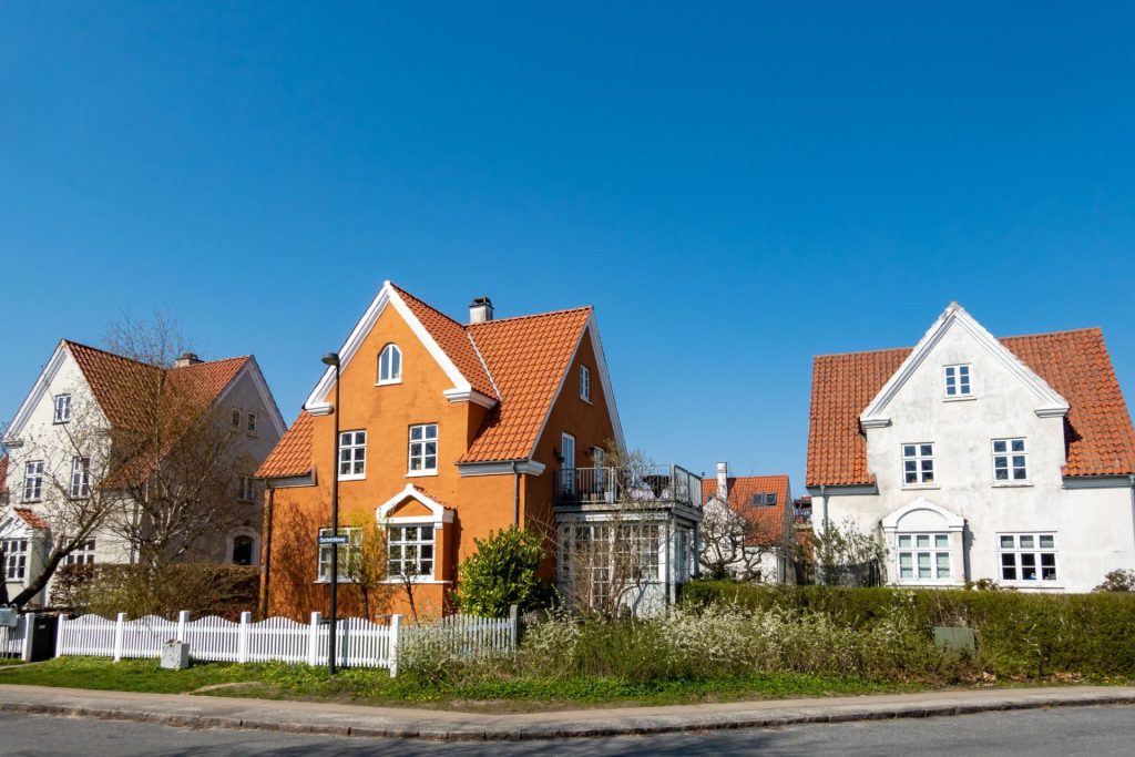 Trist nyt til danske boligejere: Taber 15.000 kroner i gennemsnit
