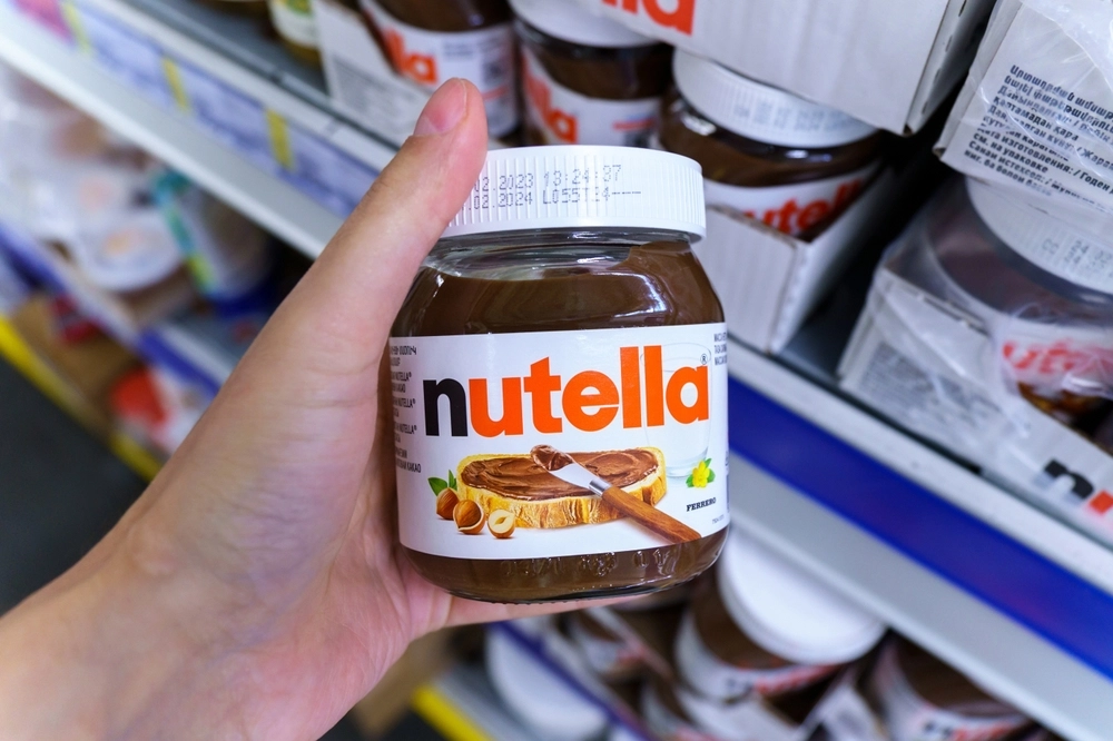 Dansk supermarkedskæde med nyt tiltag: Sætter Nutella bag tremmer