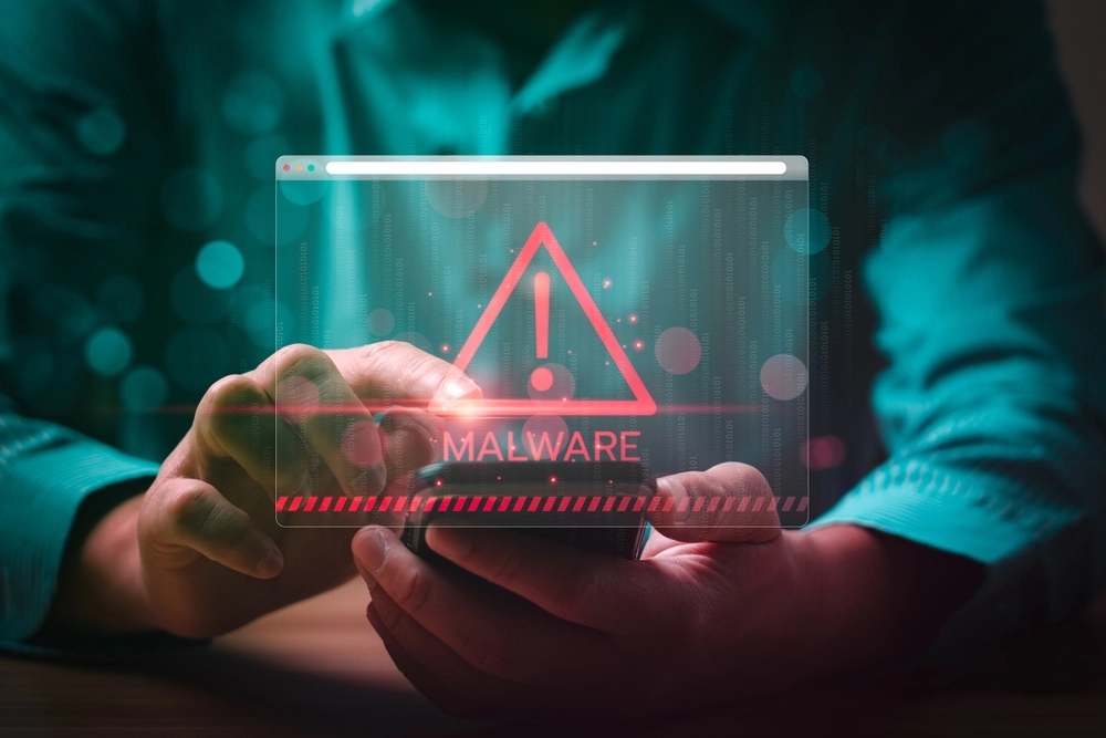 Tusindvis af danskeres telefoner ramt af russisk hackerangreb: Nu har de adgang til dine oplysninger