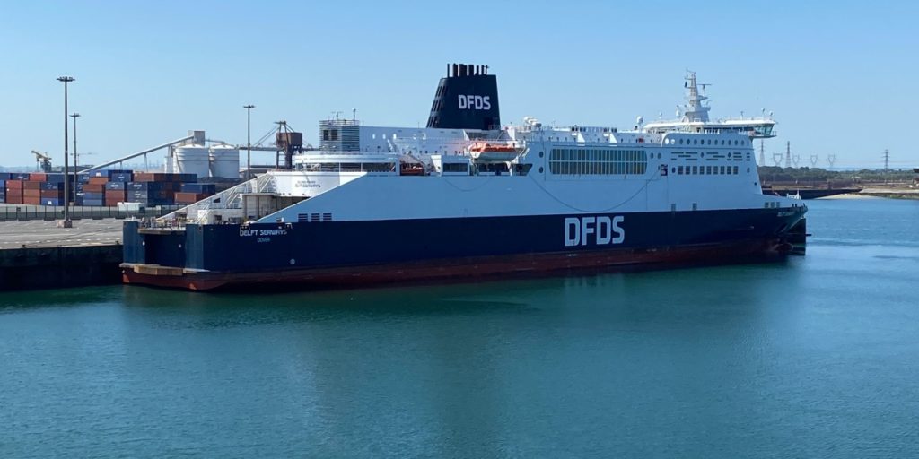 Ny kaptajn bag roret: DFDS sælger ikonisk færgerute