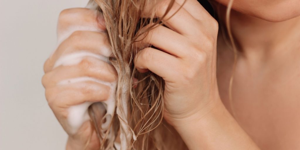 Er det nødvendigt at bruge shampoo? Frisør kommer med overraskende svar