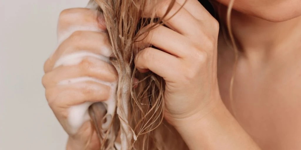 Er det nødvendigt at bruge shampoo? Frisør kommer med overraskende svar