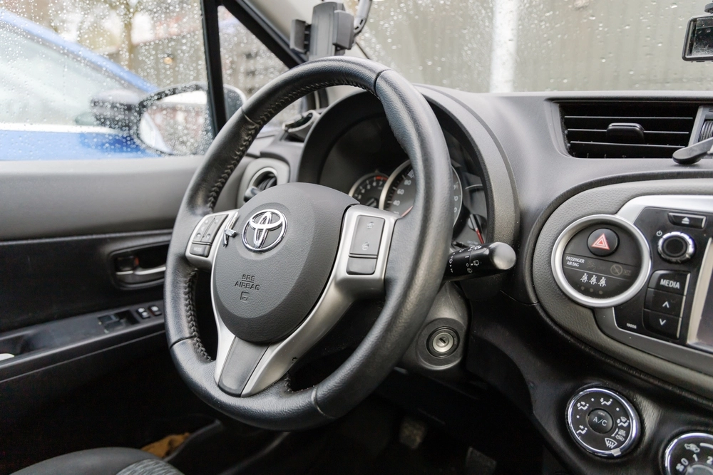 Overset knap i bilen kan spare dig tusindvis af kroner