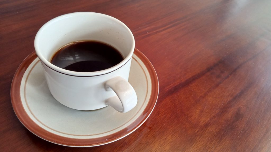 Her får du kaffe 45% billigere end i Rema 1000, Netto og SuperBrugsen: Danskerne strømmer dertil