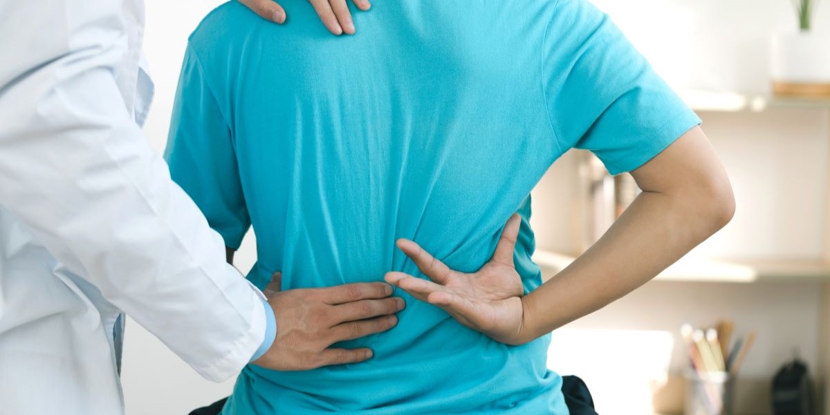 Disse 5 øvelser kan hjælpe på ryg- og nakkesmerter