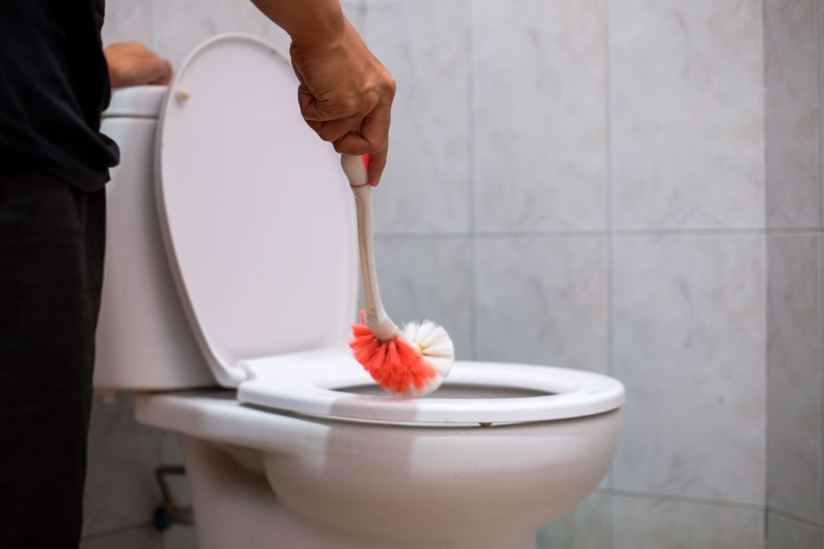 Sådan rengør du dit toilet til perfektion med få ingredienser