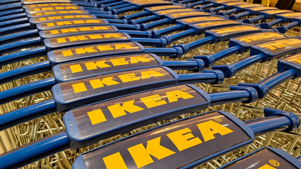 IKEA-chef melder ud: Sænker priserne med op til 50% i dag