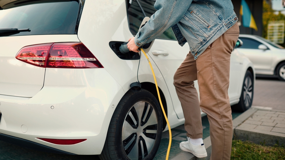 Er din på listen? Her er de 30 mest solgte elbiler i 2024