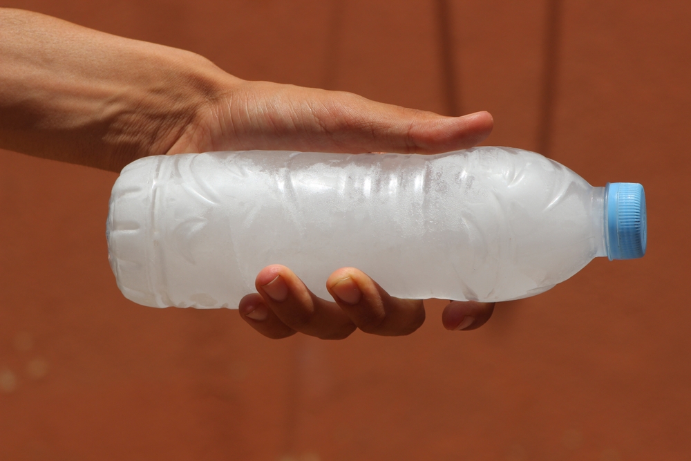 Her er det tyske trick med plastflasken, der kan køle dit hjem ned om sommeren