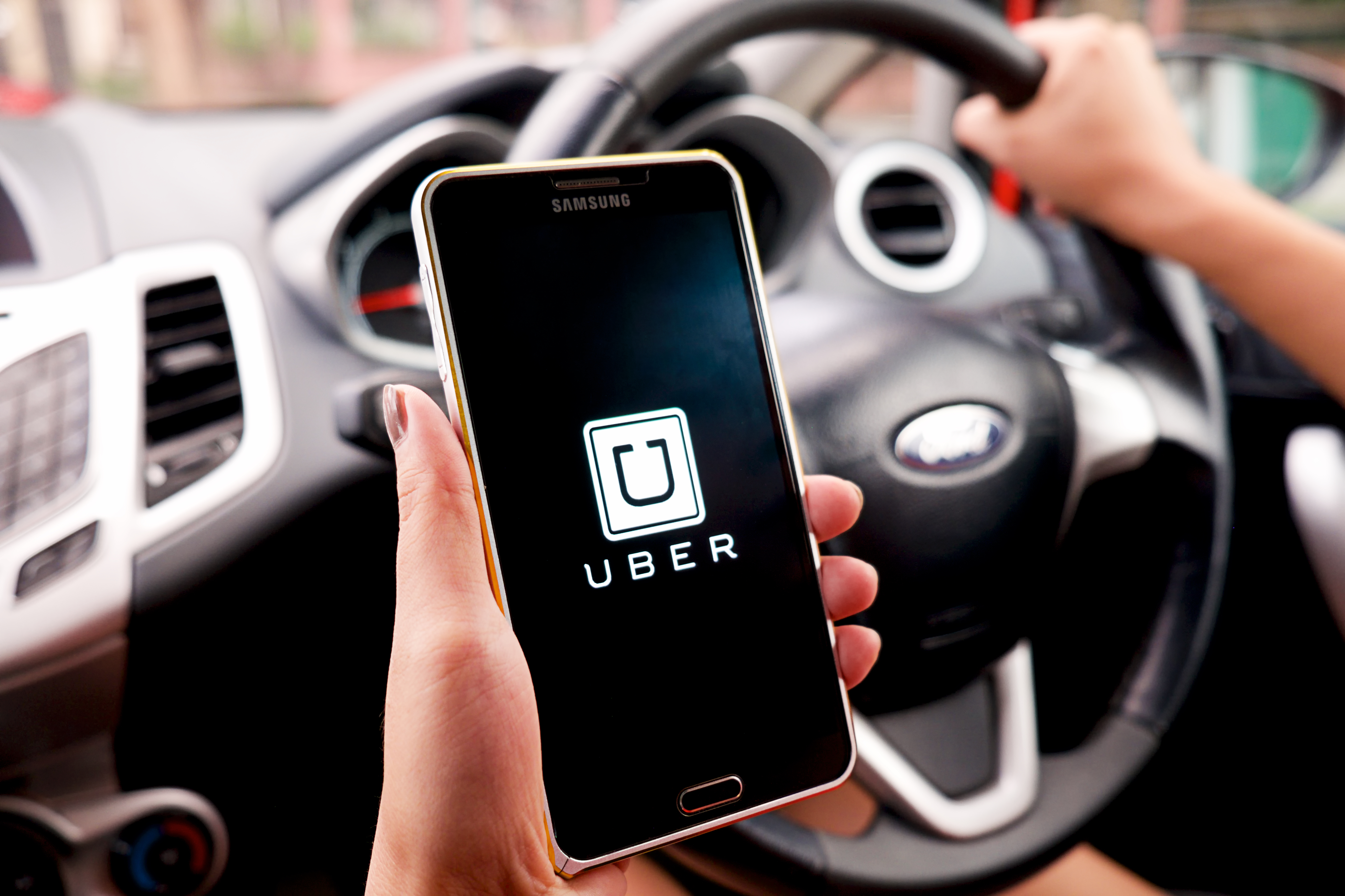 Snød med offentlige midler – danske Uber-chauffører arbejdede mens de hævede kontanthjælp