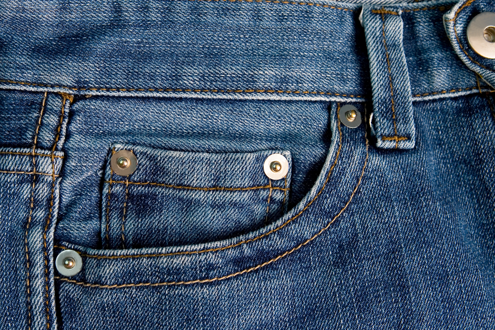 Næsten ingen ved det: De små metalknapper på dine jeans har en særlig funktion