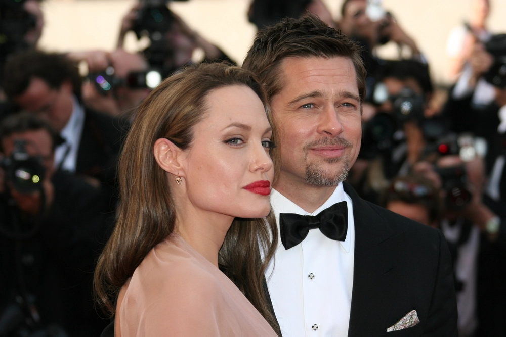 Brad Pitt og Angelina Jolie: En afslutning på 8 års kaos og konflikt