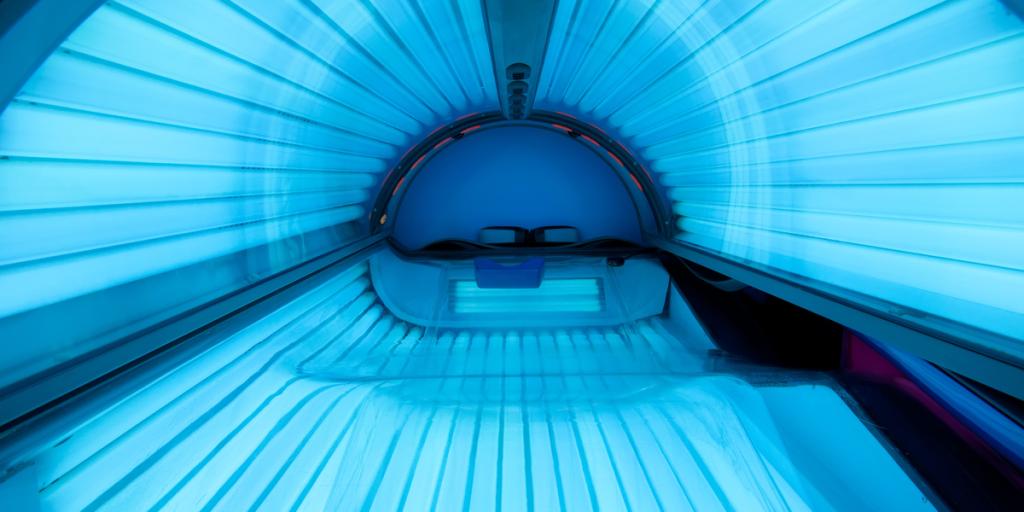 30-årig kvinde fundet død i solarie