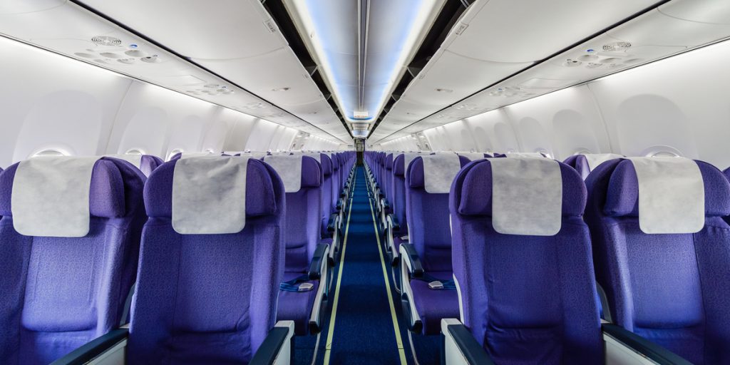 Flyekspert: Derfor skal du ALTID booke et sæde midt i flyet