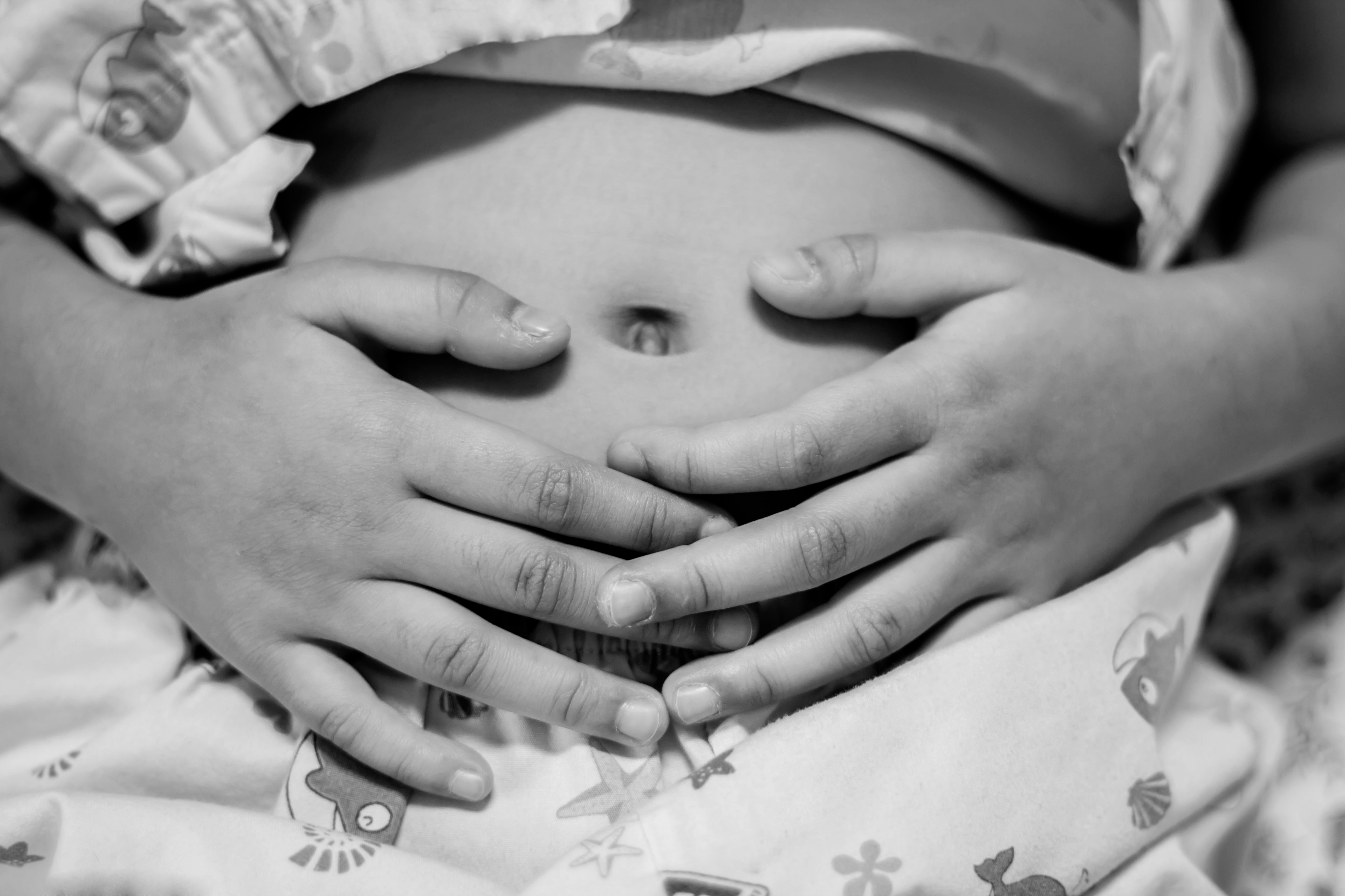 Forældre troede 5-årige Lina havde en tumor i maven: Det viste sig at være noget helt andet