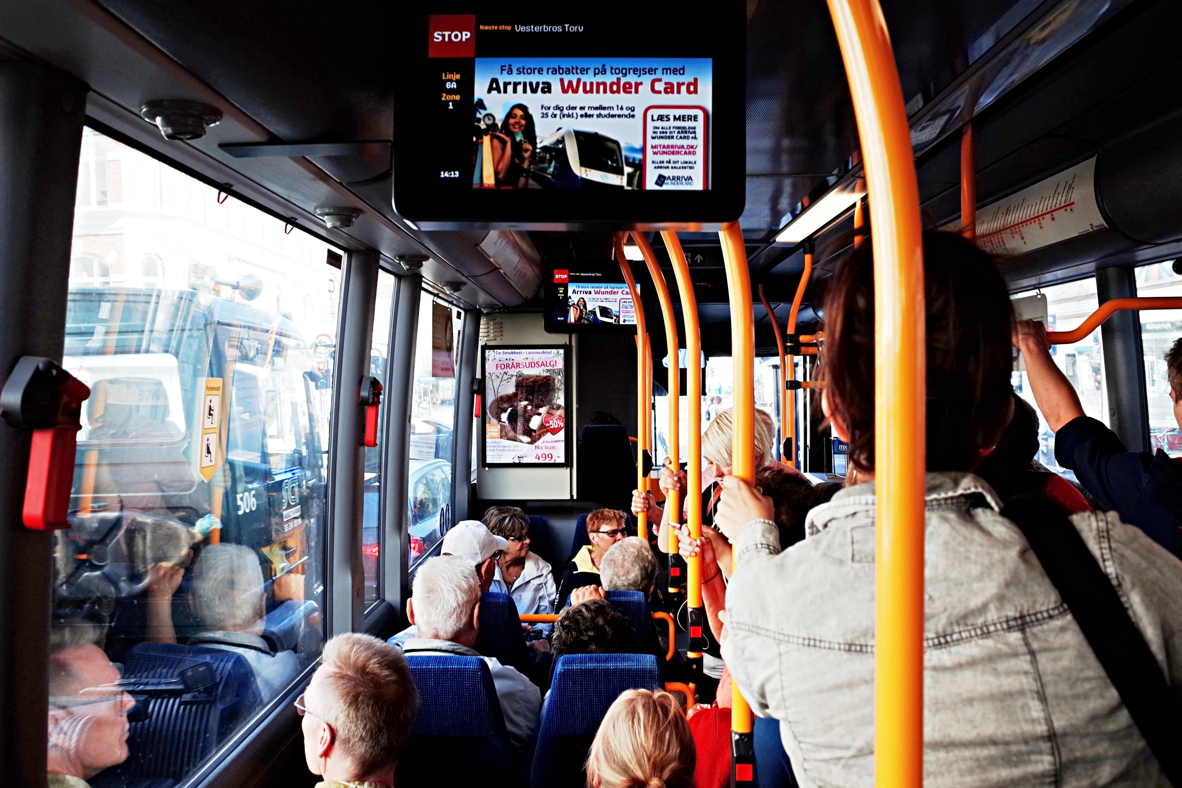 Prisstigninger på 200 % på offentlig transport – især ældre rammes
