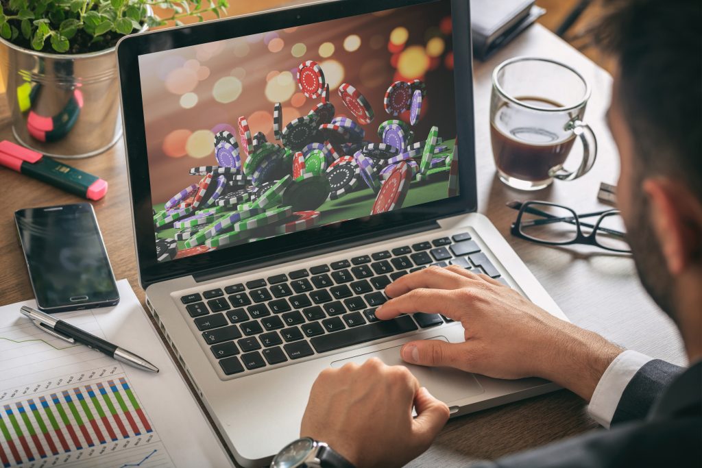 Pas på dig selv, når du spiller online casino