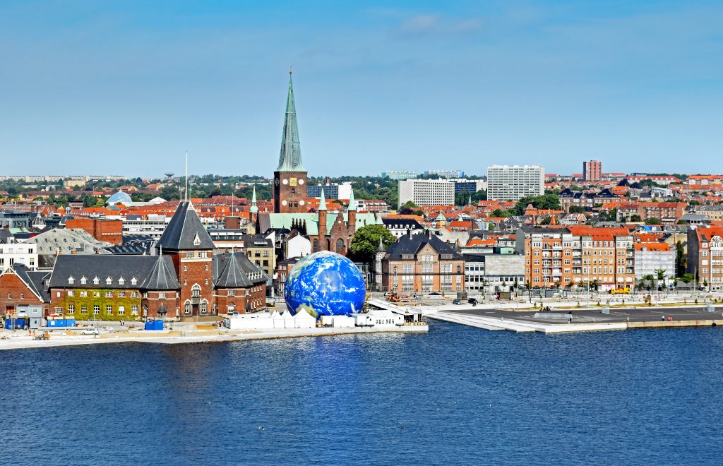 Her kan du med fordel fejre studenterhuen i Aarhus