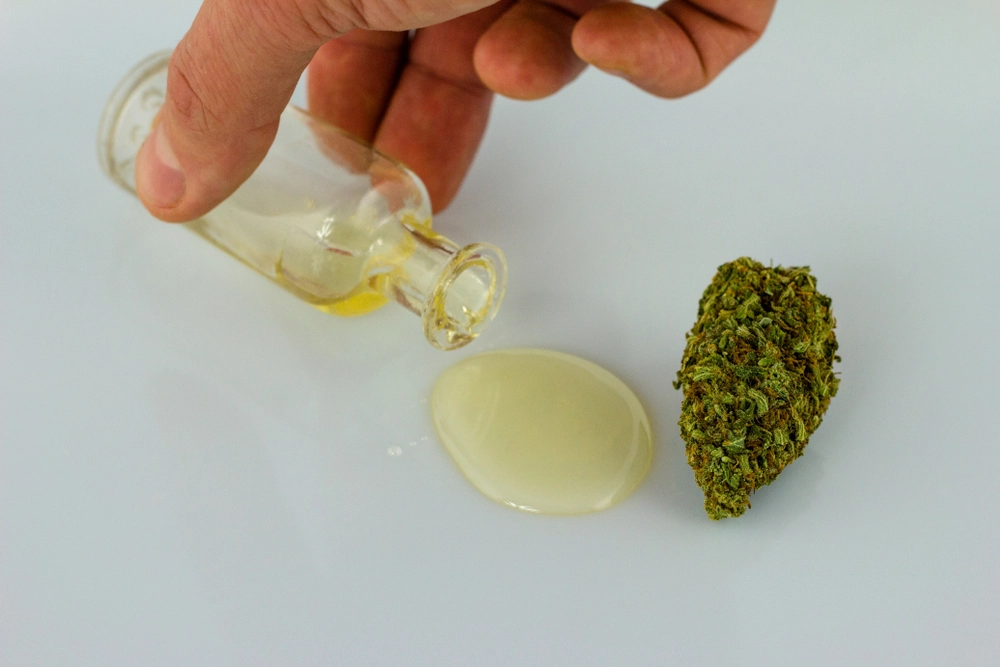 Brug cannabisolie mod dine lidelser