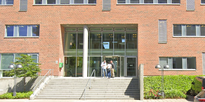 ‘De unge mødre’-kendis atter i retten: Vil have sine børn tilbage